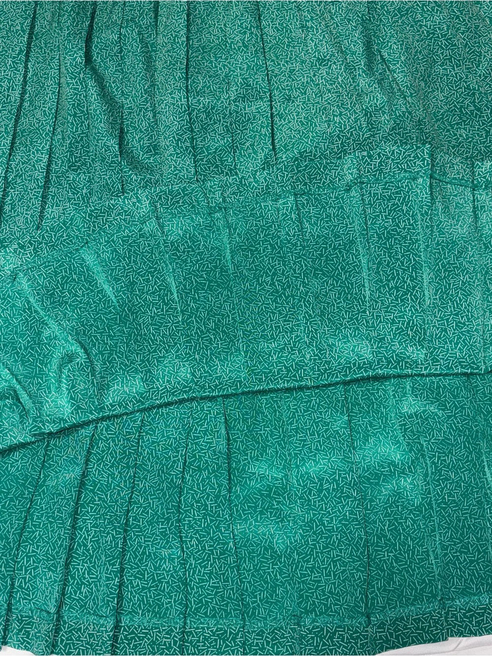 Vintage Leslie Fay Green Pleated Skirt Size 16 Polyester Confetti Masters Golf - Picture 2 of 7